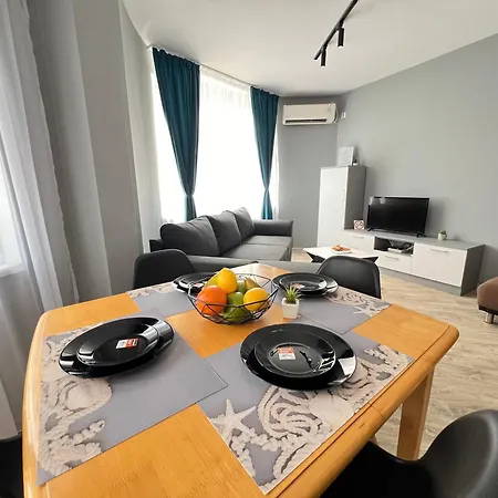 Apartment An Sea Garden Varna