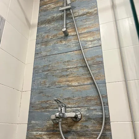 An Sea Garden Apartment *
